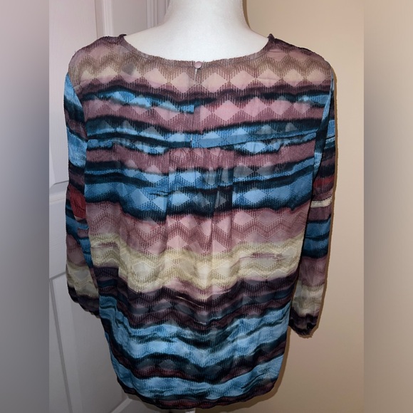 Zac & Rachel Top - Picture 6 of 7